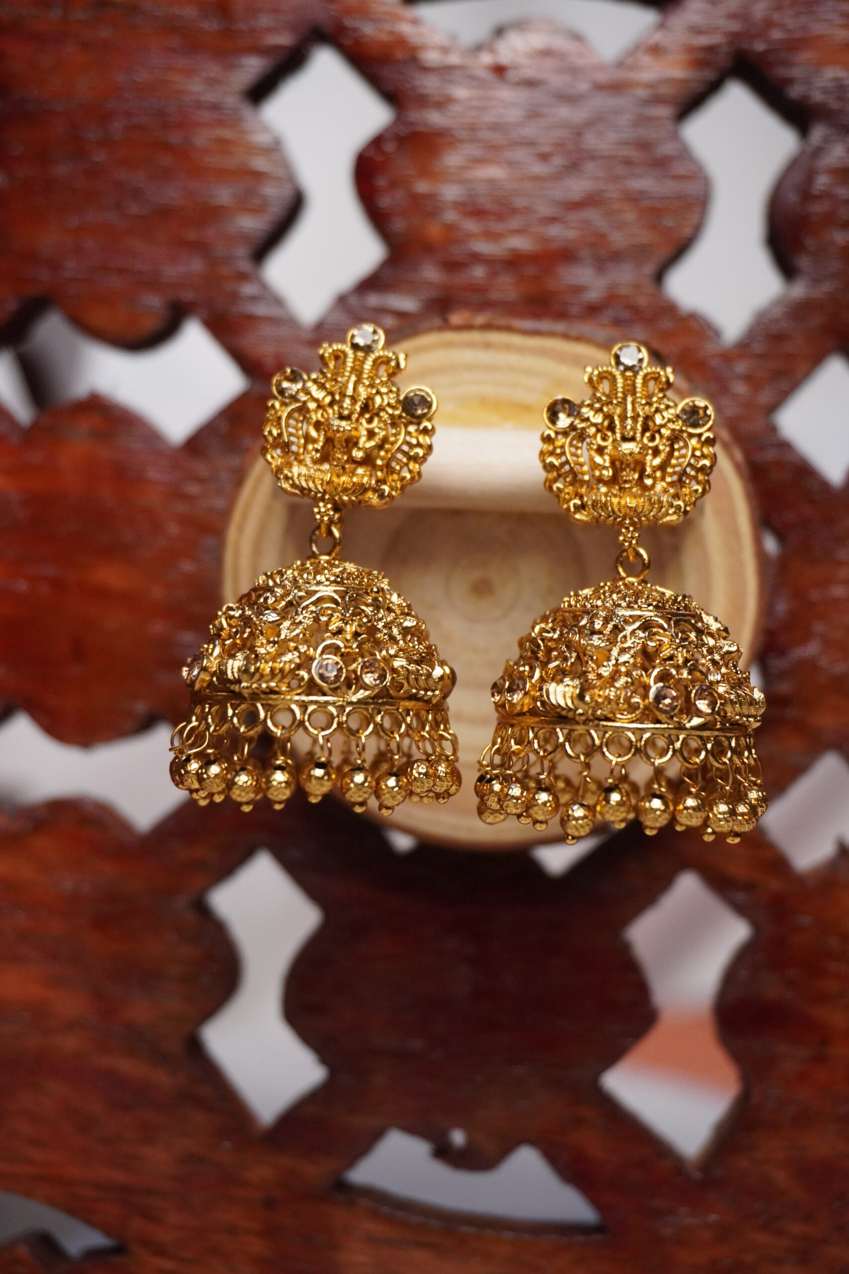 panja lakshmi jhumka panja lakshmi jhumka